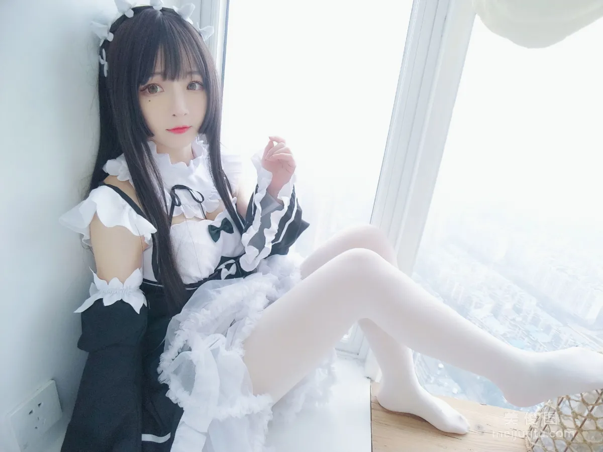 [網紅Coser] 古川kagura 《黑白女仆》 寫真集 28