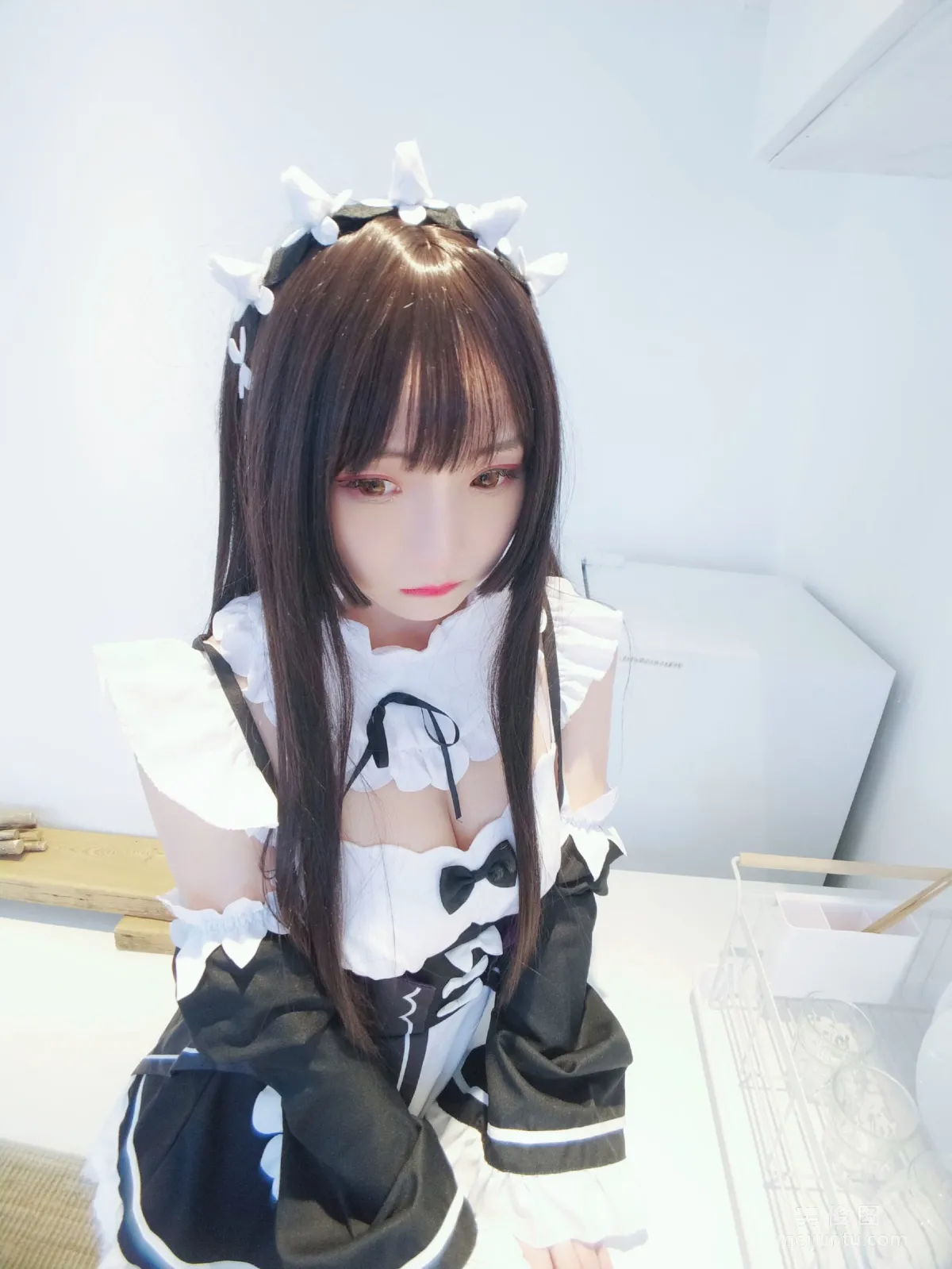 [網紅Coser] 古川kagura 《黑白女仆》 寫真集 26