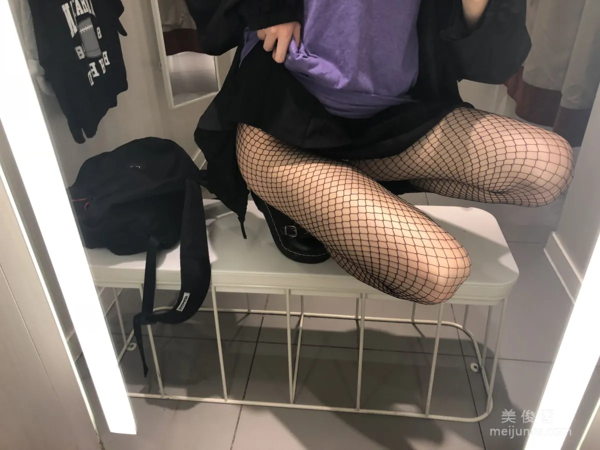 眼酱大魔王w 《试衣间》 写真集4