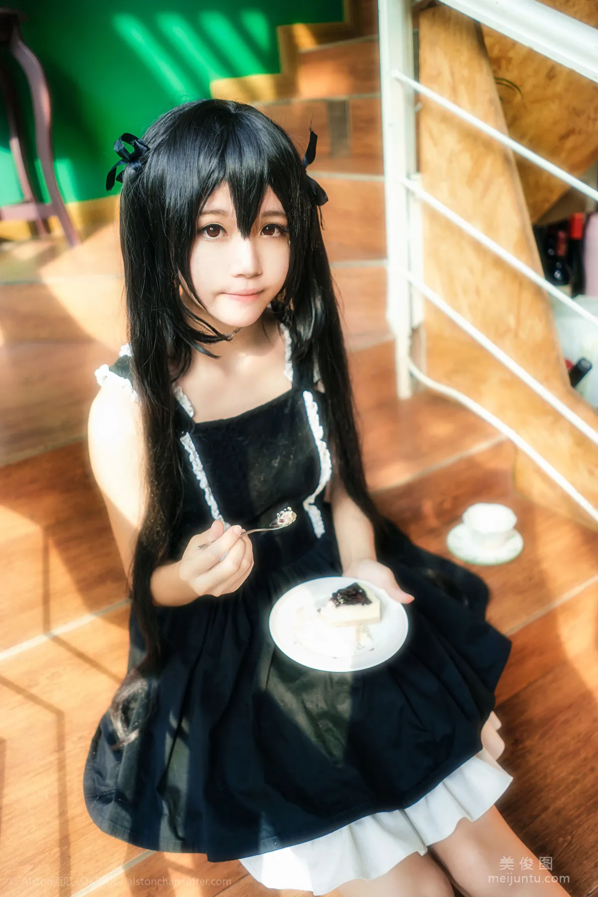 [美女Coser] 桜桃喵 《中野忻》 寫真集 10