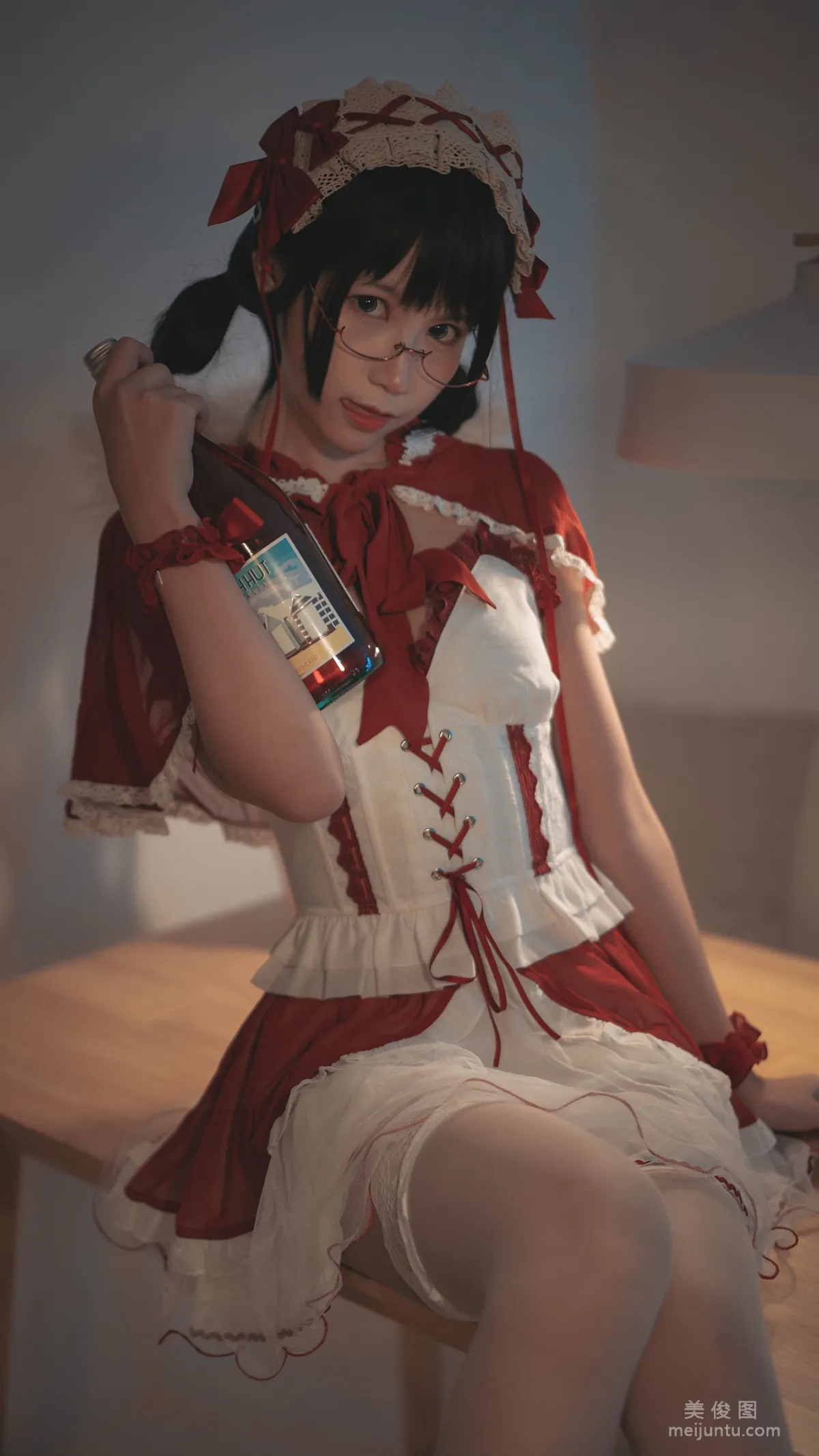 [網紅Coser] 逐月su 《小紅帽》 寫真集 15