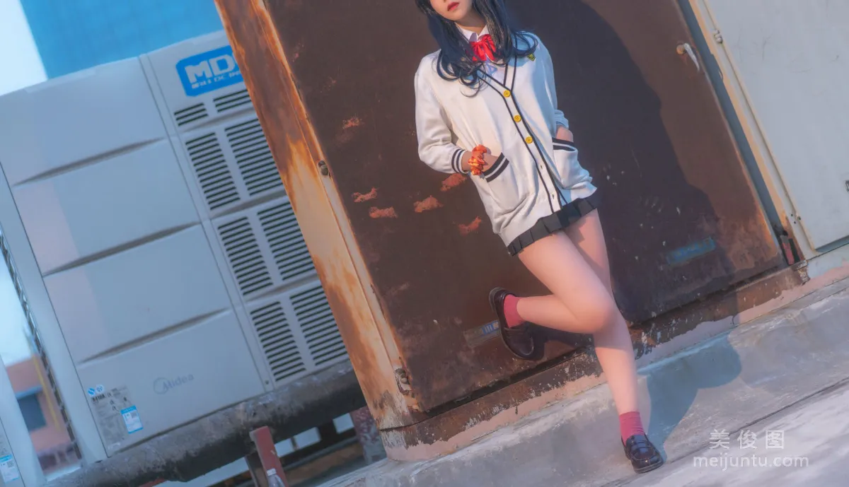 [網紅Coser] 逐月su 《寶多六花》 寫真集 29