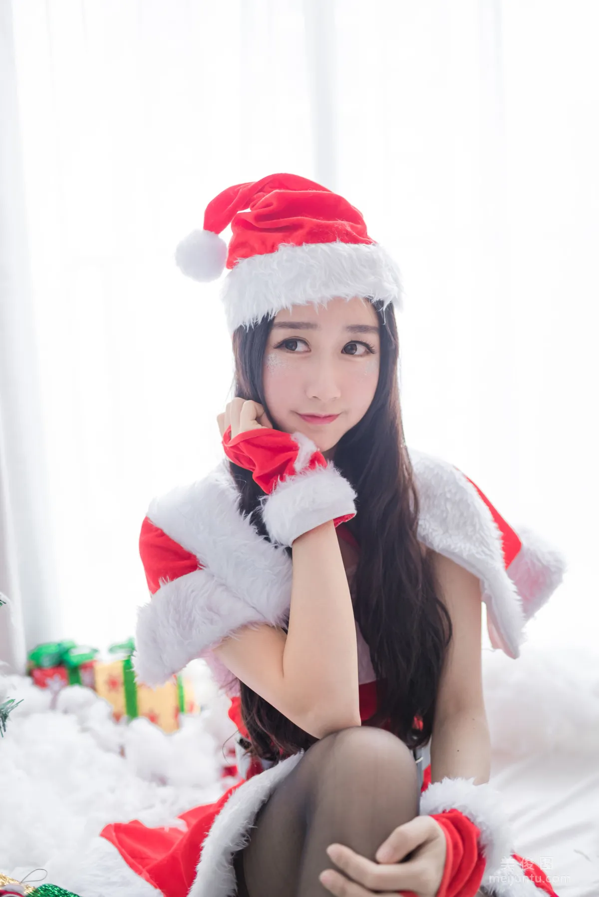 木绵绵OwO 《圣诞老人和驯鹿酱》 写真集8