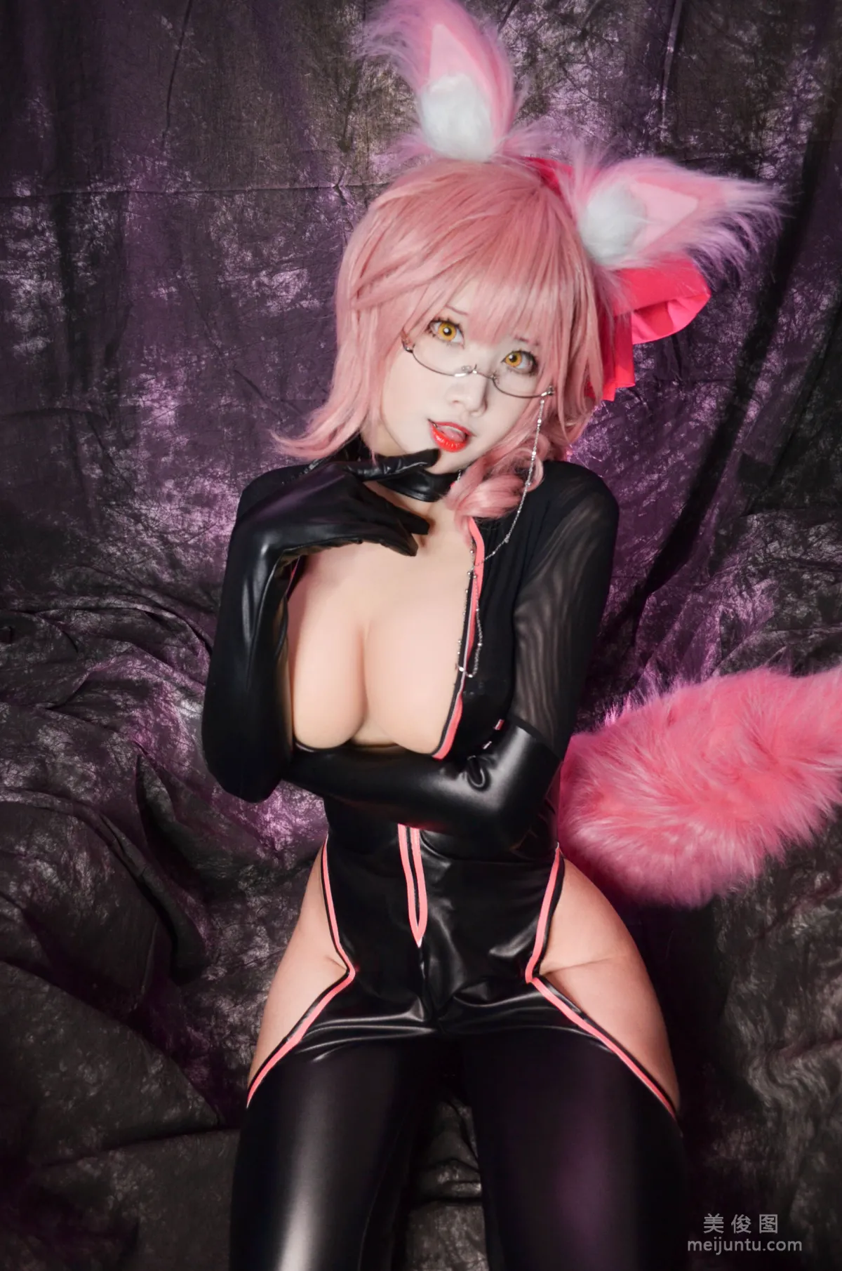萱-KaYa 《Tamamo Secretary (Fate Grand Order)》 寫真集 4