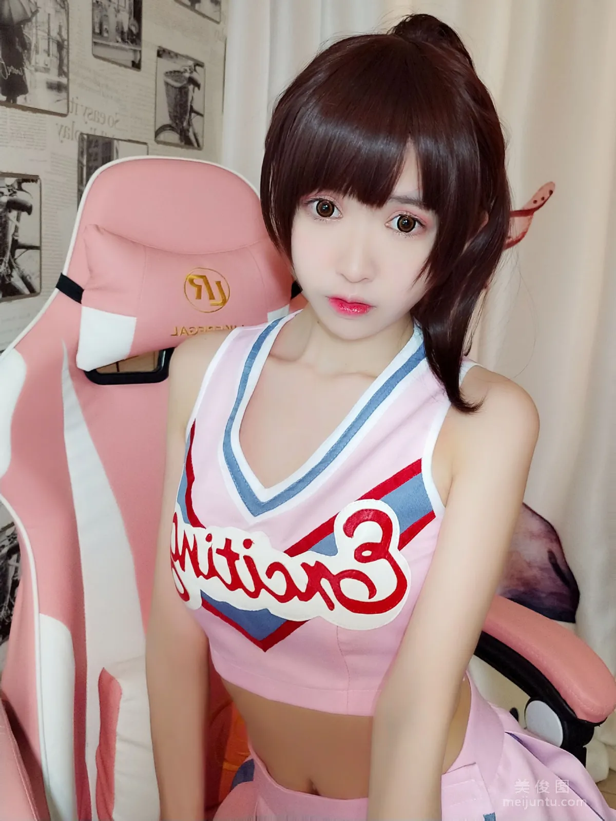 Coser鳗鱼霏儿 《加藤惠 给你加油》 写真集2