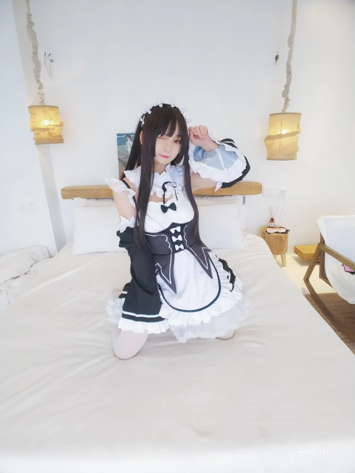 [網紅Coser] 古川kagura 《黑白女仆》 寫真集 22