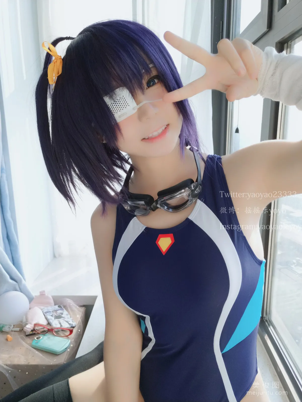[美女Coser] 搖搖樂yoyo 《六花》 寫真集 33