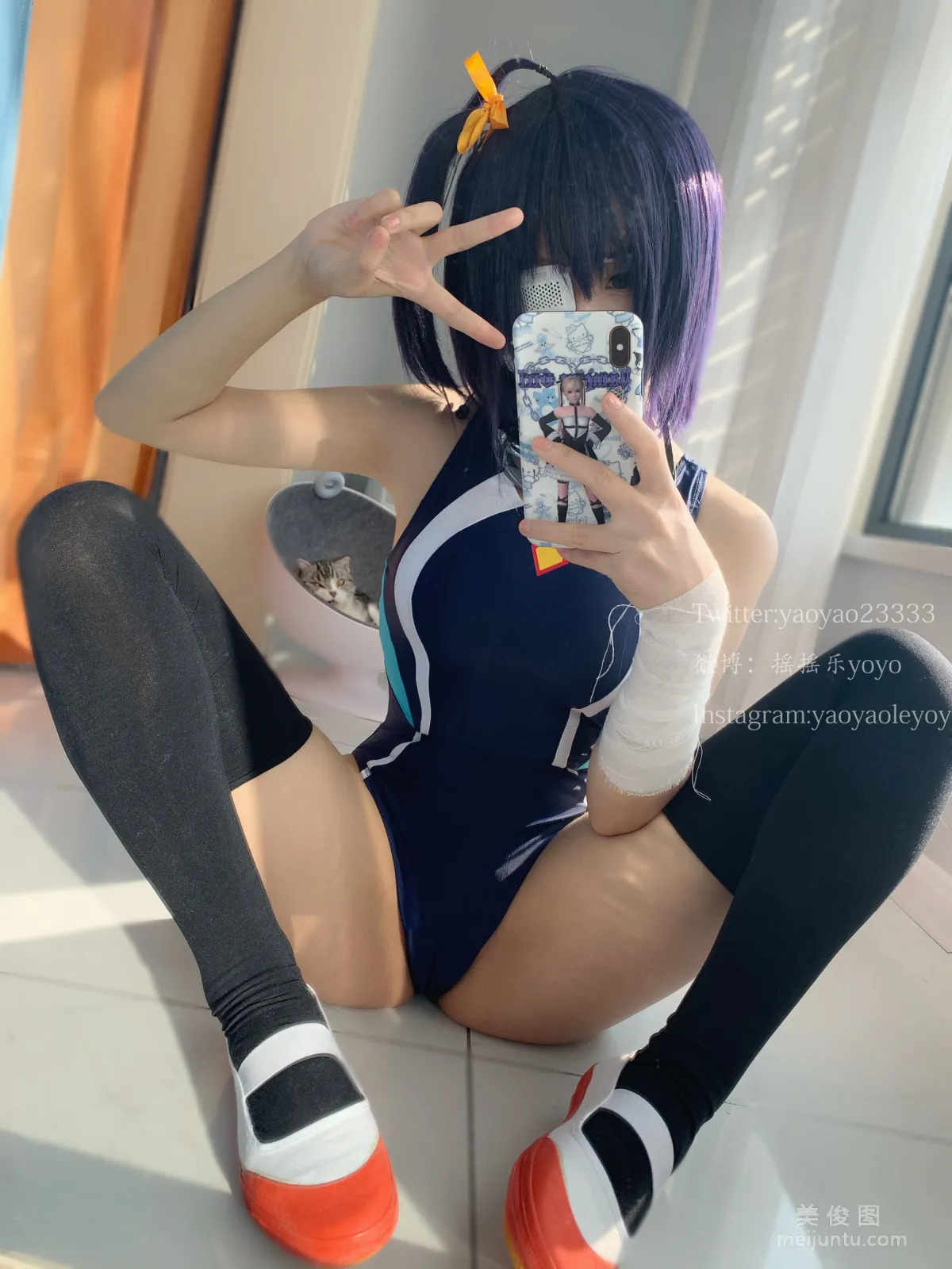 [美女Coser] 搖搖樂yoyo 《六花》 寫真集 24