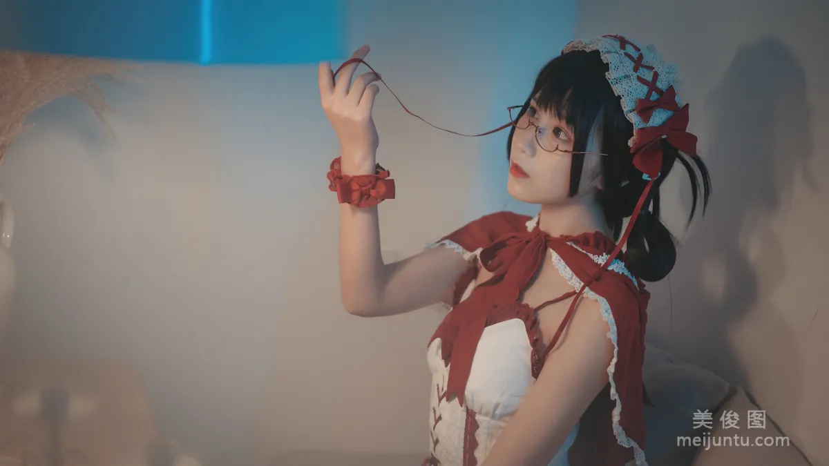 [網紅Coser] 逐月su 《小紅帽》 寫真集 30