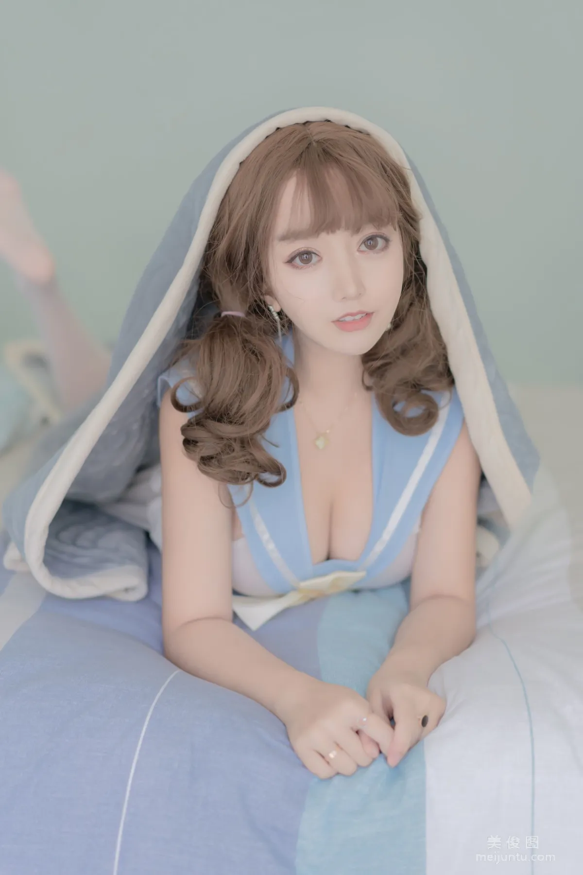 米线线sama 《汽水味的小盆友》 写真集6