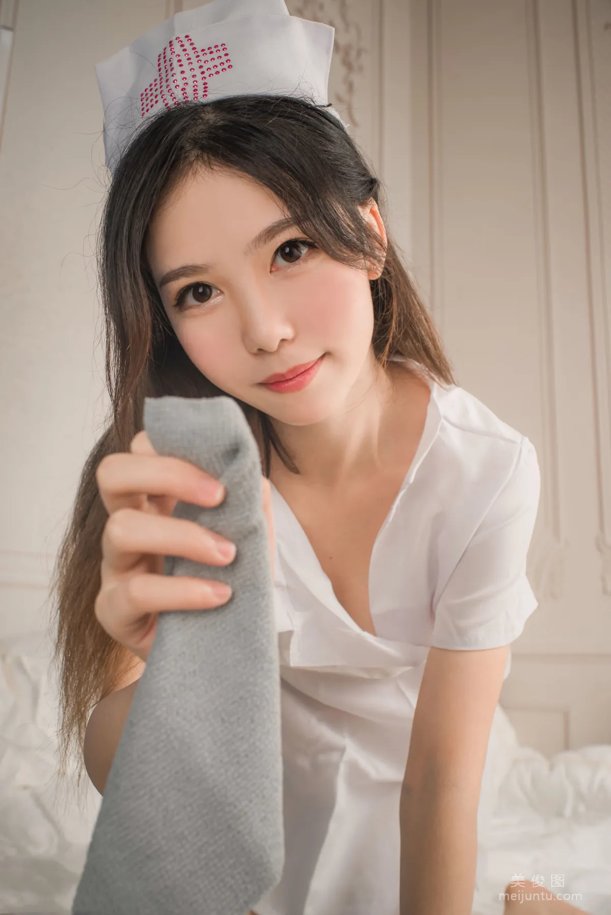 抖娘-利世 《俏皮小護士》 寫真集 20