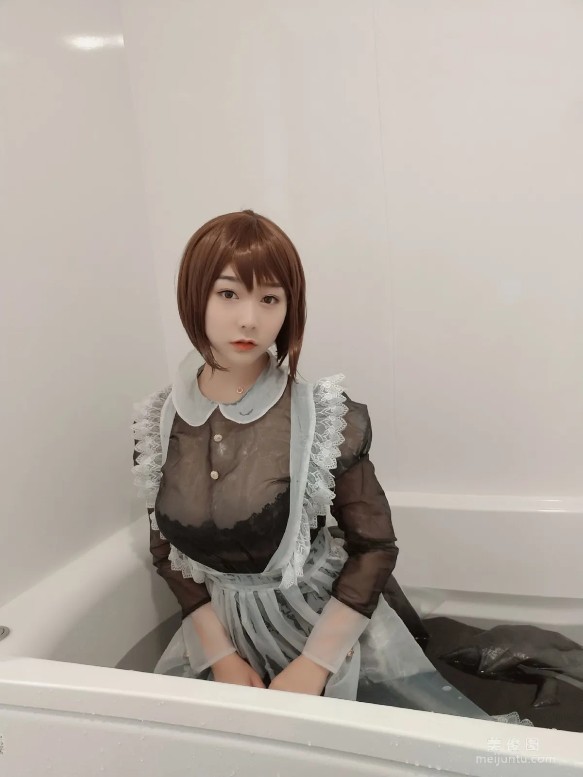 [網紅Coser] 三刀刀Miido 《透明女仆》 寫真集 29