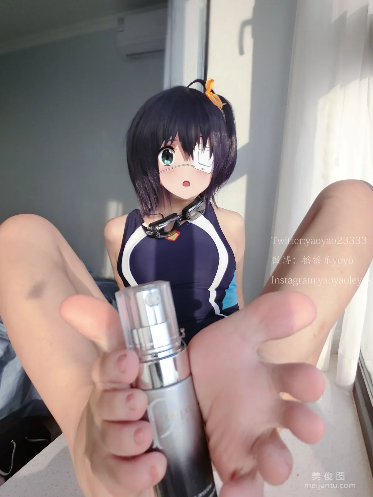[美女Coser] 搖搖樂yoyo 《六花》 寫真集 10
