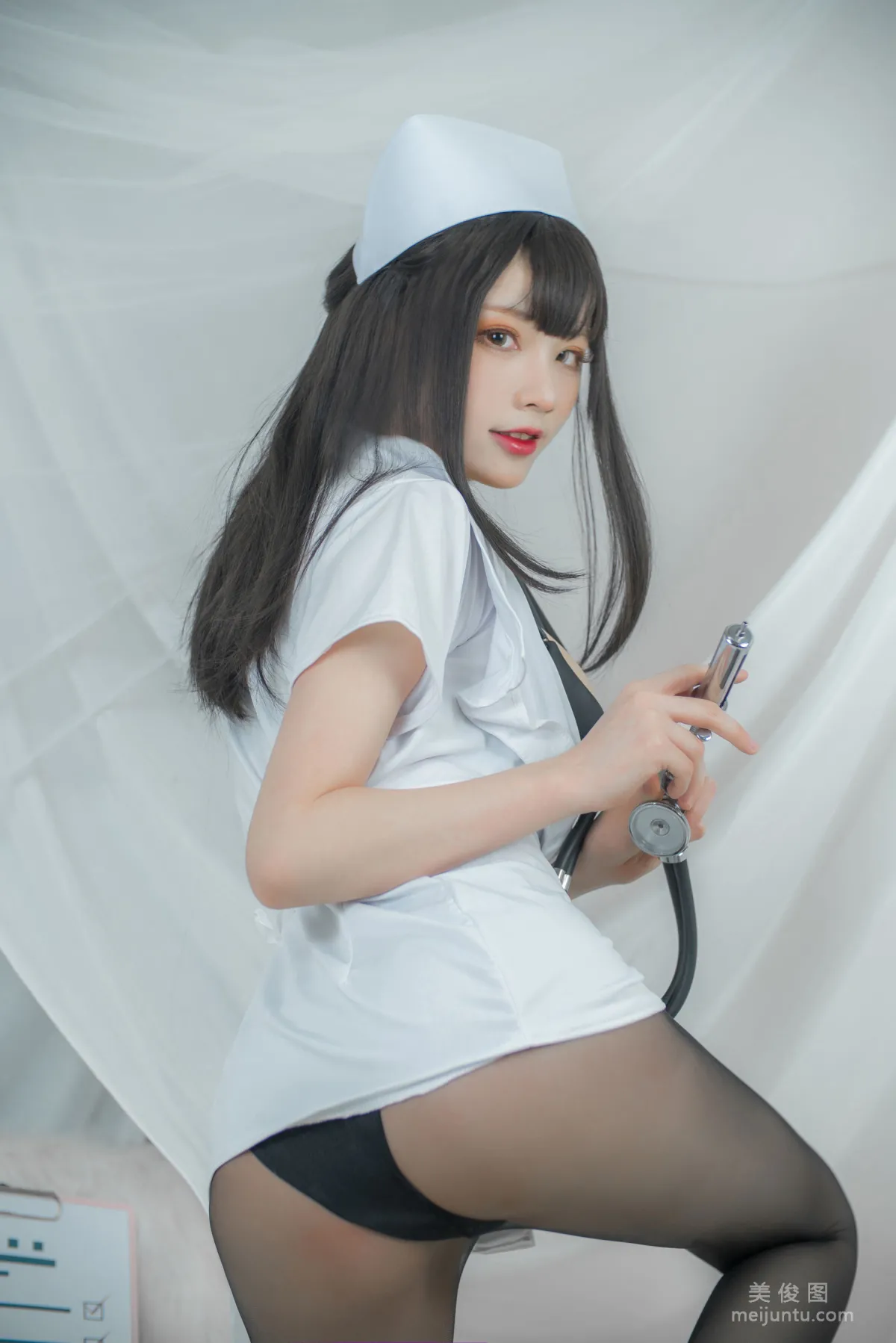起司塊wii 《白色護士》 寫真集 8