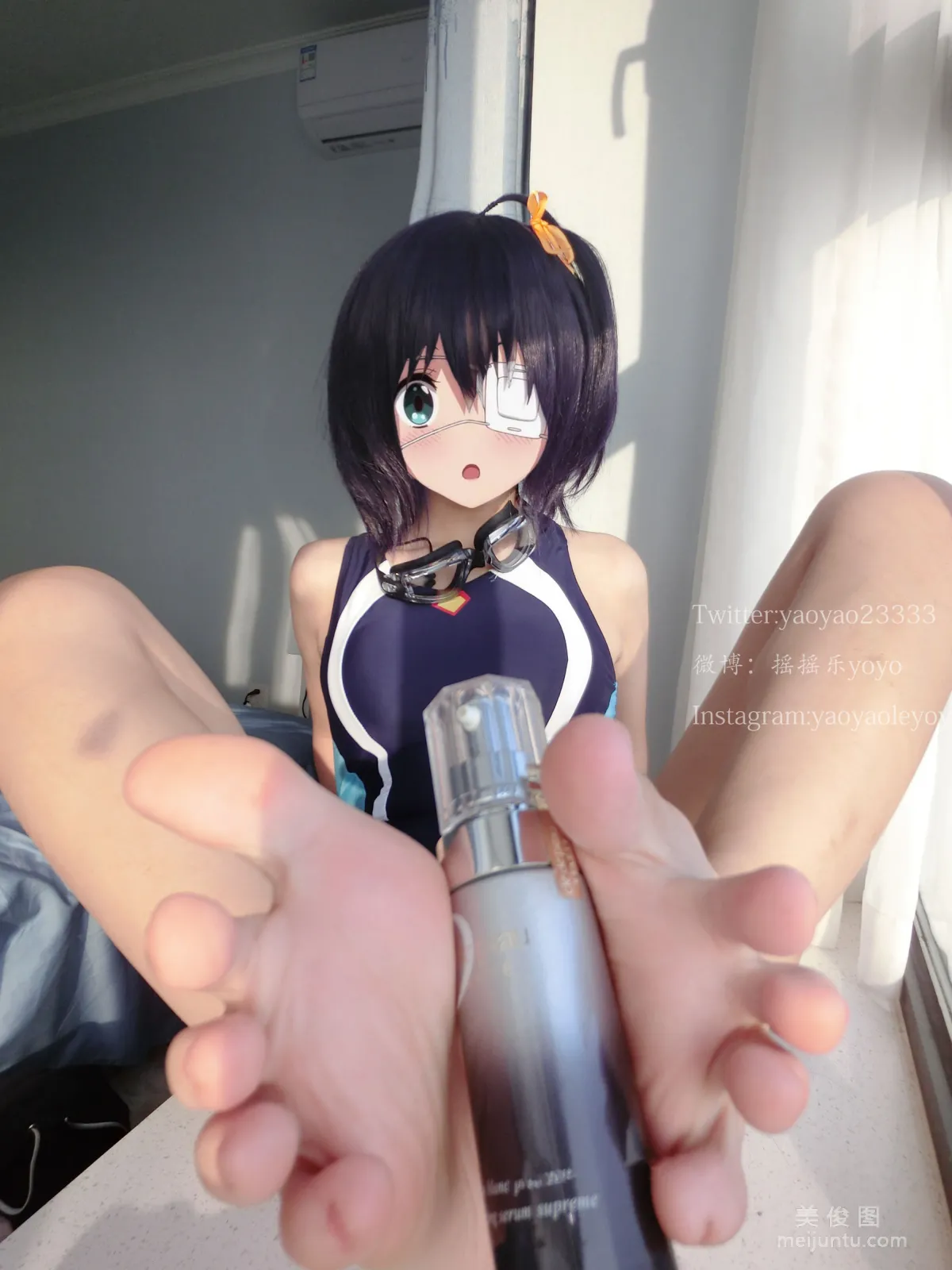 [美女Coser] 搖搖樂yoyo 《六花》 寫真集 12