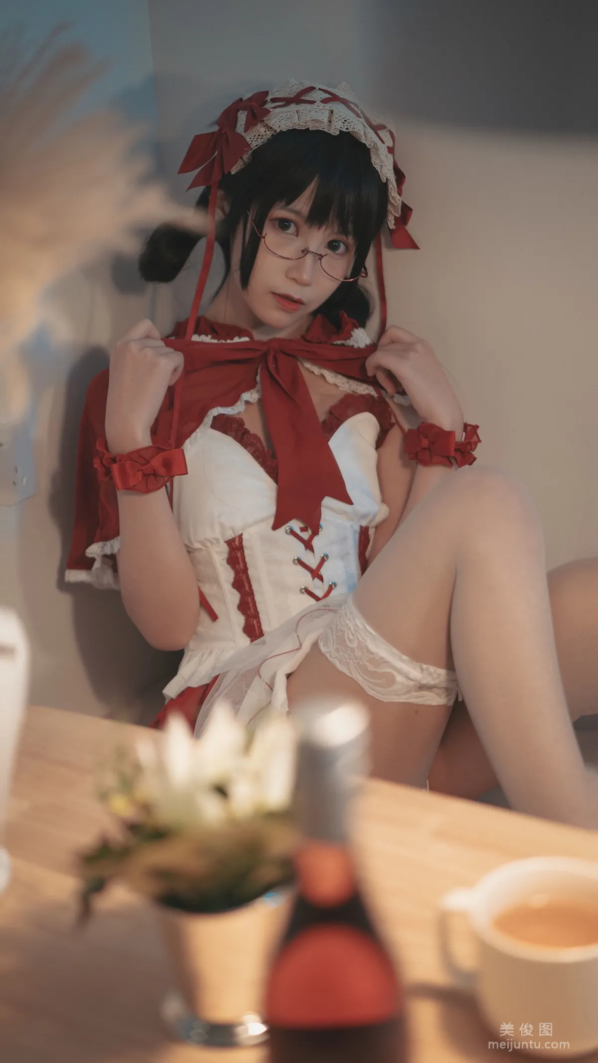 [網紅Coser] 逐月su 《小紅帽》 寫真集 24