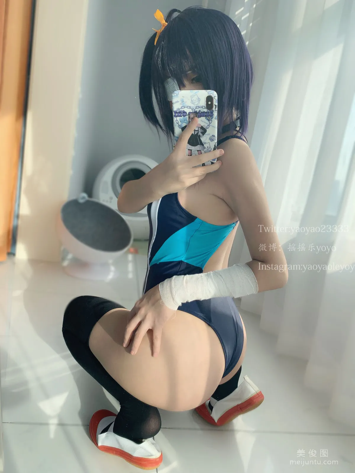 [美女Coser] 搖搖樂yoyo 《六花》 寫真集 100