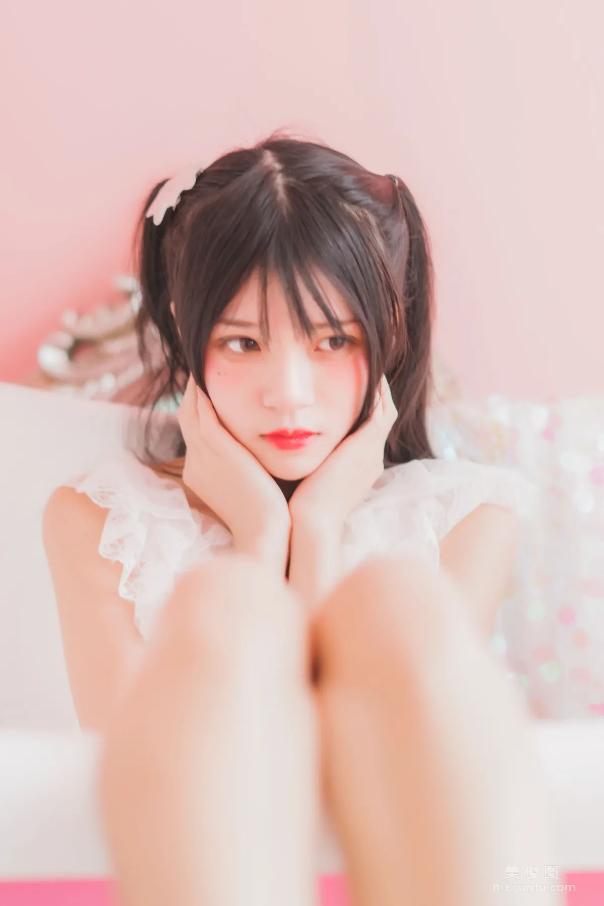 桜桃喵 冬眠系列 《粉色浴缸》 寫真集 31