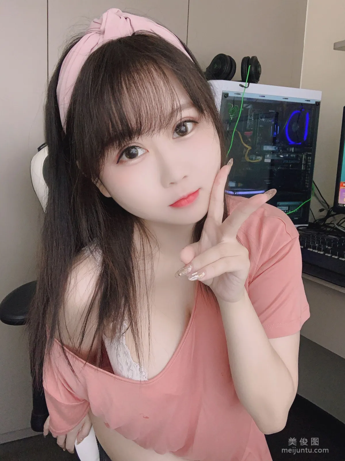 Coser是依醬呀 《宅女日常》 寫真集 28