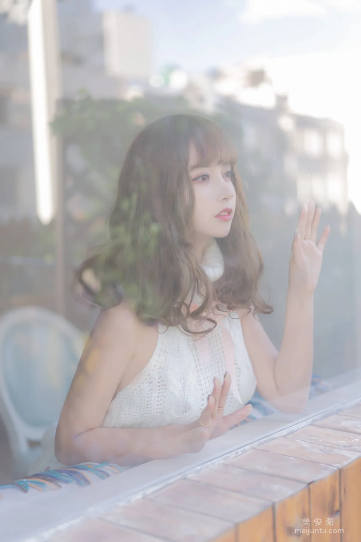 [美女Coser] 米線線sama 《毛衣》 寫真集 39