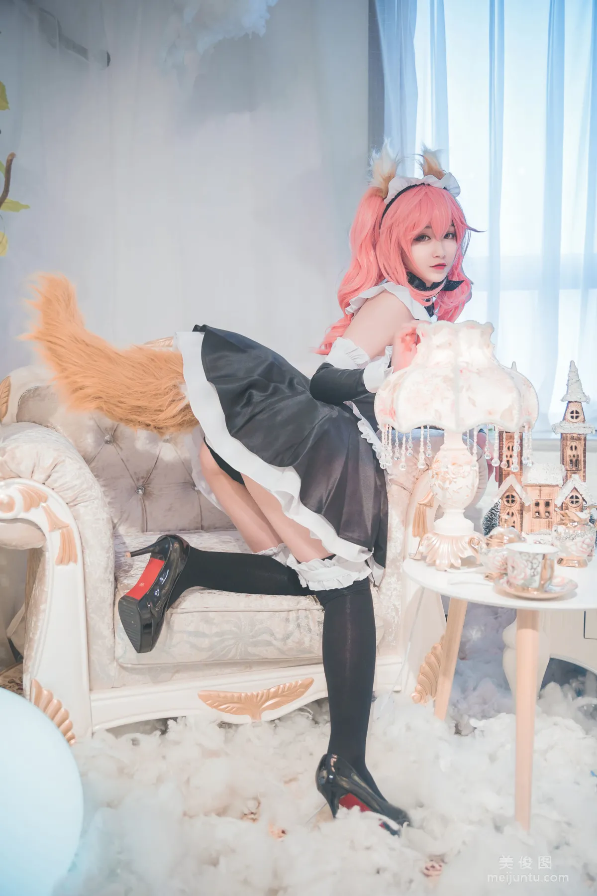 美女Coser鐵闆燒鬼舞w 《玉藻前女仆》 寫真集 9