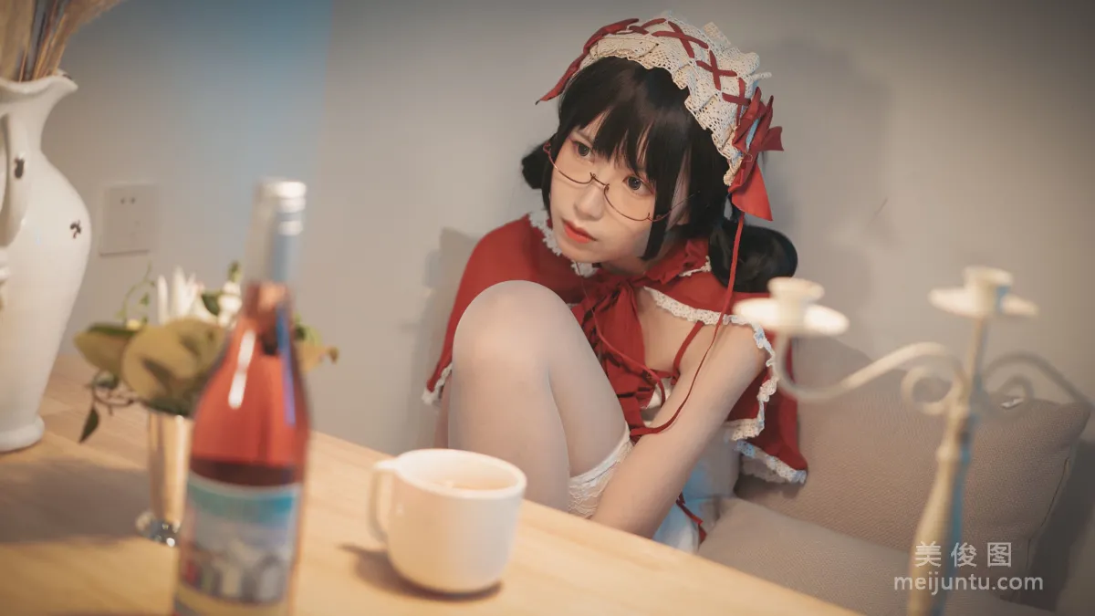 [網紅Coser] 逐月su 《小紅帽》 寫真集 27
