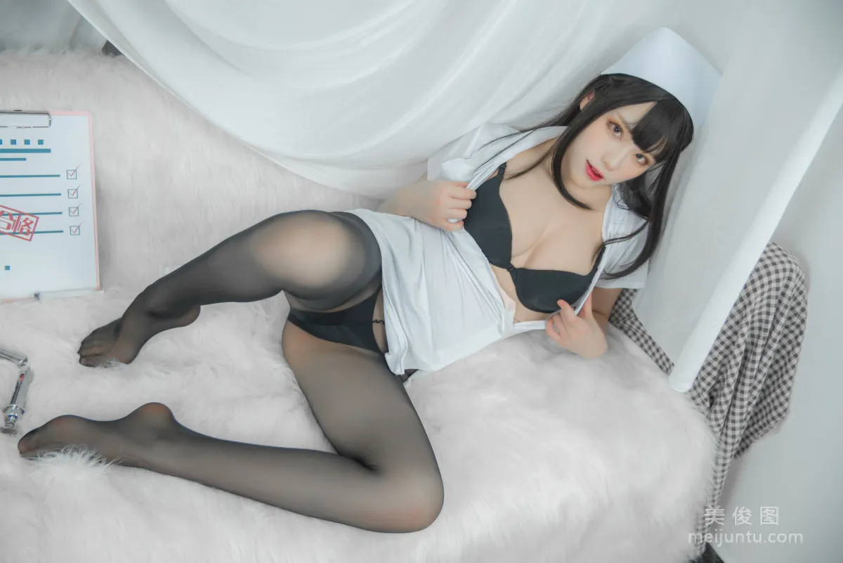 起司塊wii 《白色護士》 寫真集 16