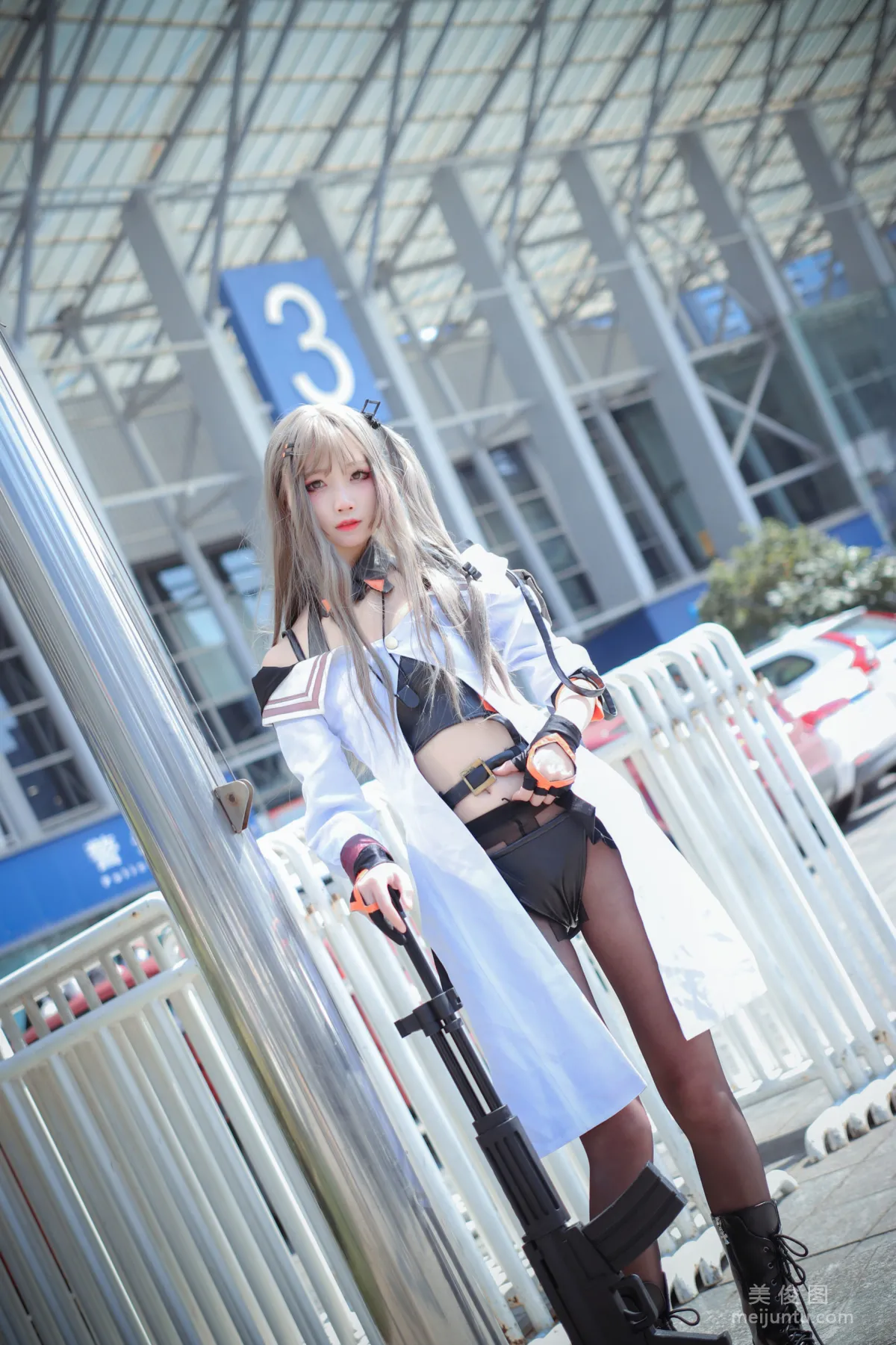 五更百鬼 《少女前线》 写真集2