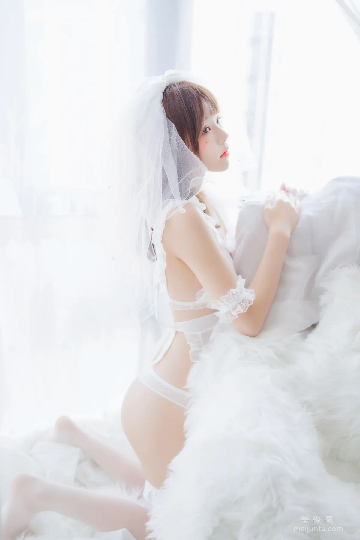 [美女Coser] 桜桃喵 《輕紗01》 寫真集 20