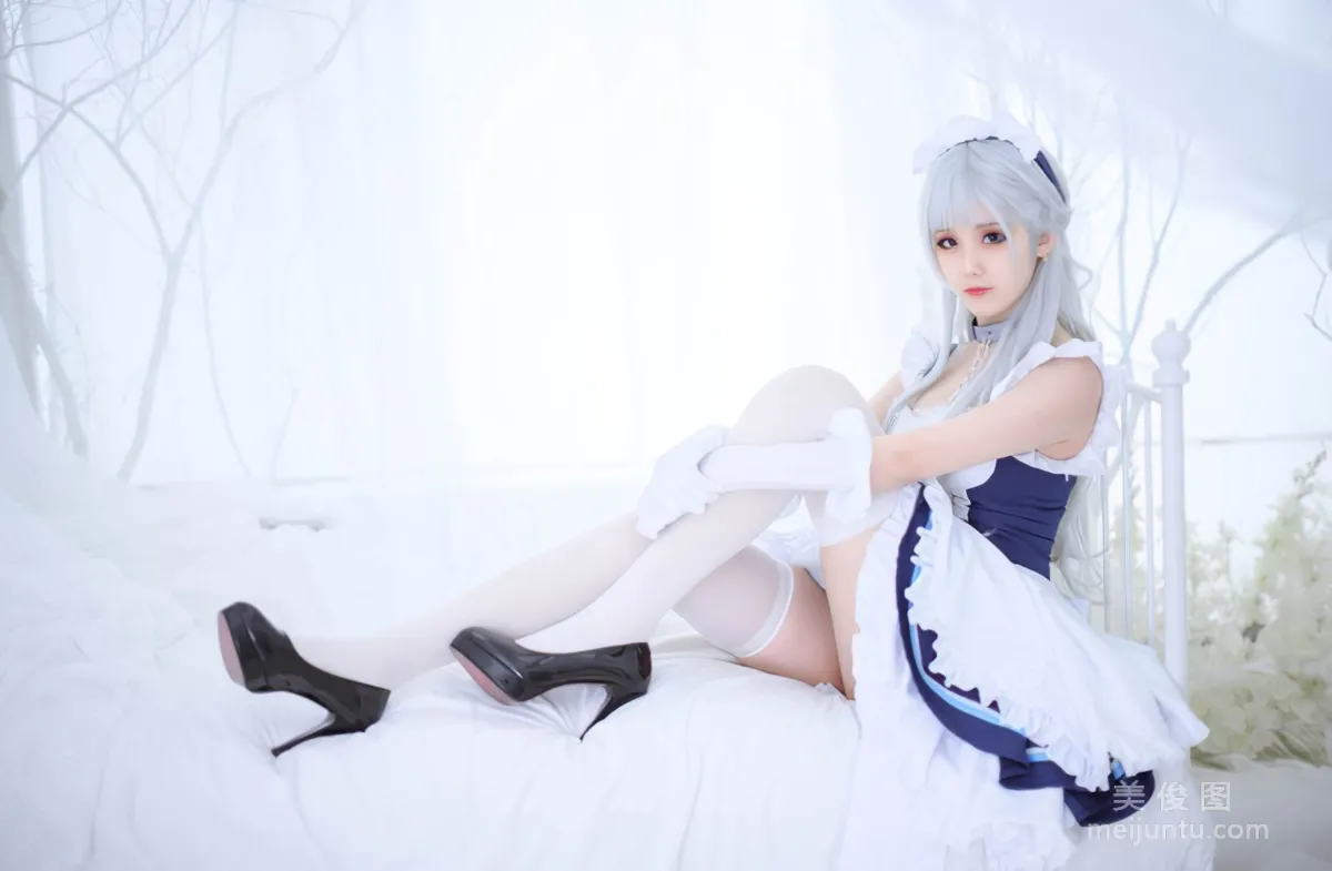 Akisoso秋楚楚 《贝尔法斯特女仆》 写真集4