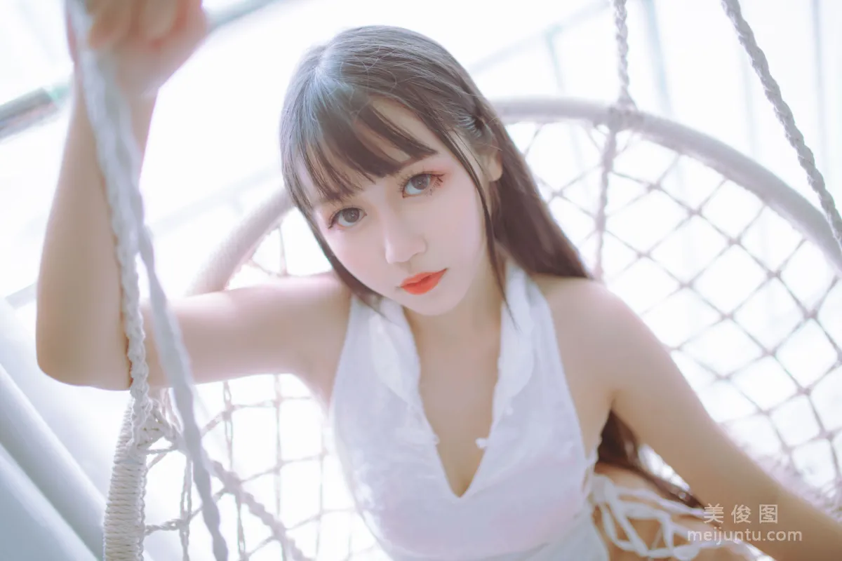 抖娘-利世×不呆貓 《黑白旗袍雙子》 寫真集 31
