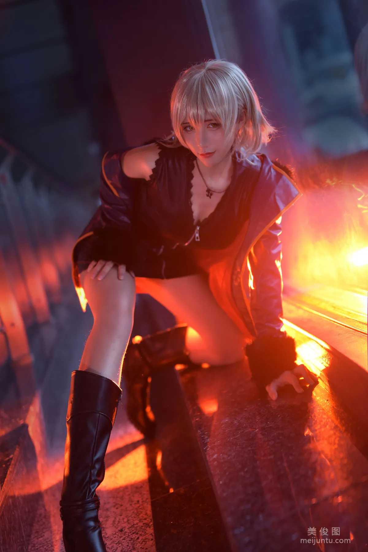 [網紅Coser] 九曲Jean 《黑貞德》 寫真集 16
