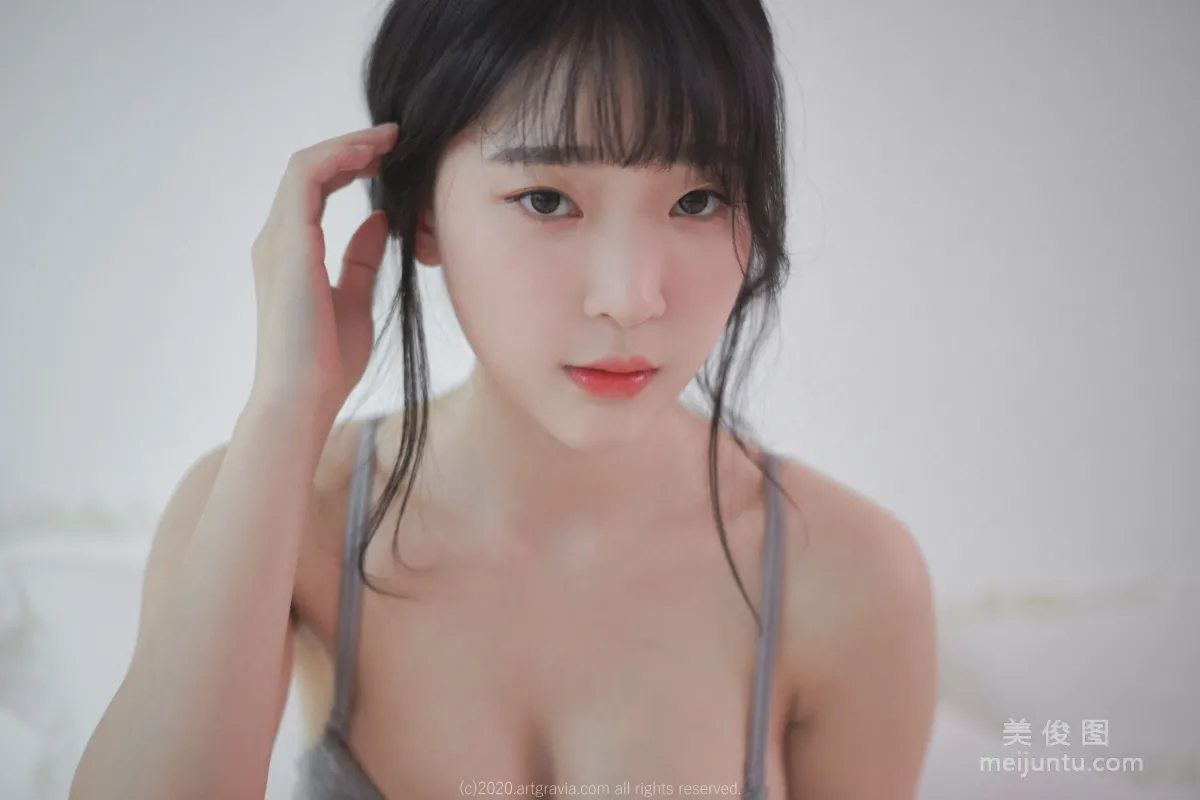 姜仁卿 《巨乳吊帶背心少女》 [ARTGRAVIA] VOL.161 寫真集 24