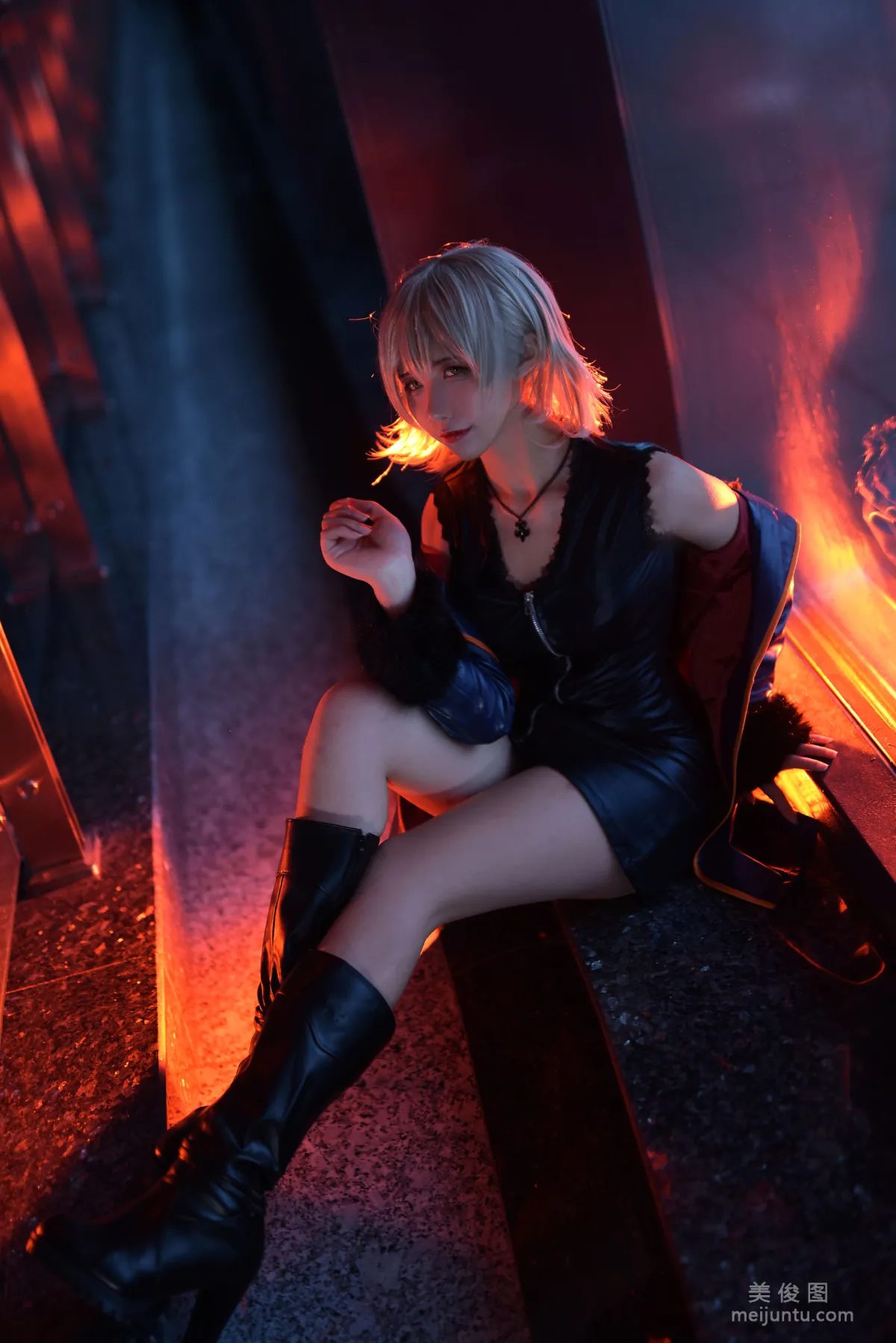 [網紅Coser] 九曲Jean 《黑貞德》 寫真集 13