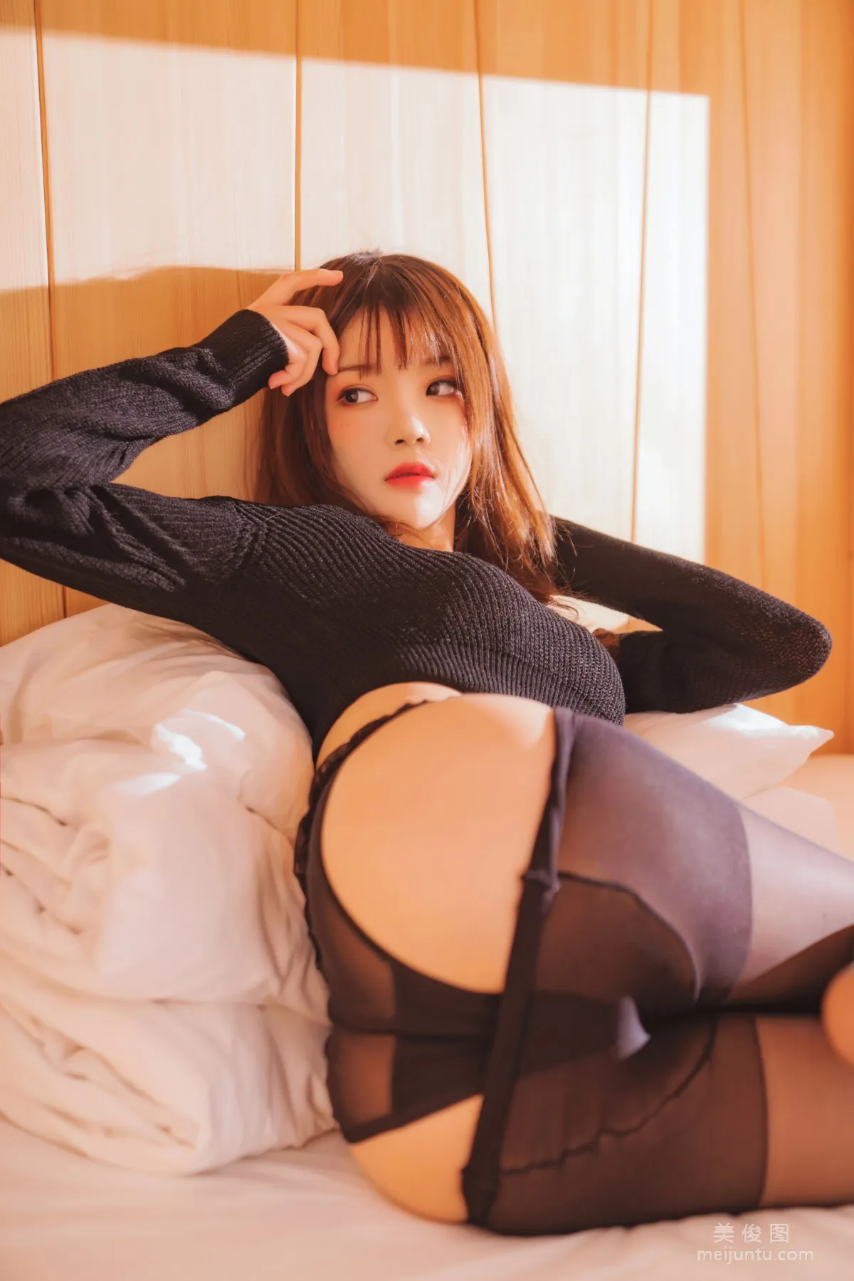 桜桃喵 《黑&amp;白 之 性感黑》 寫真集 28