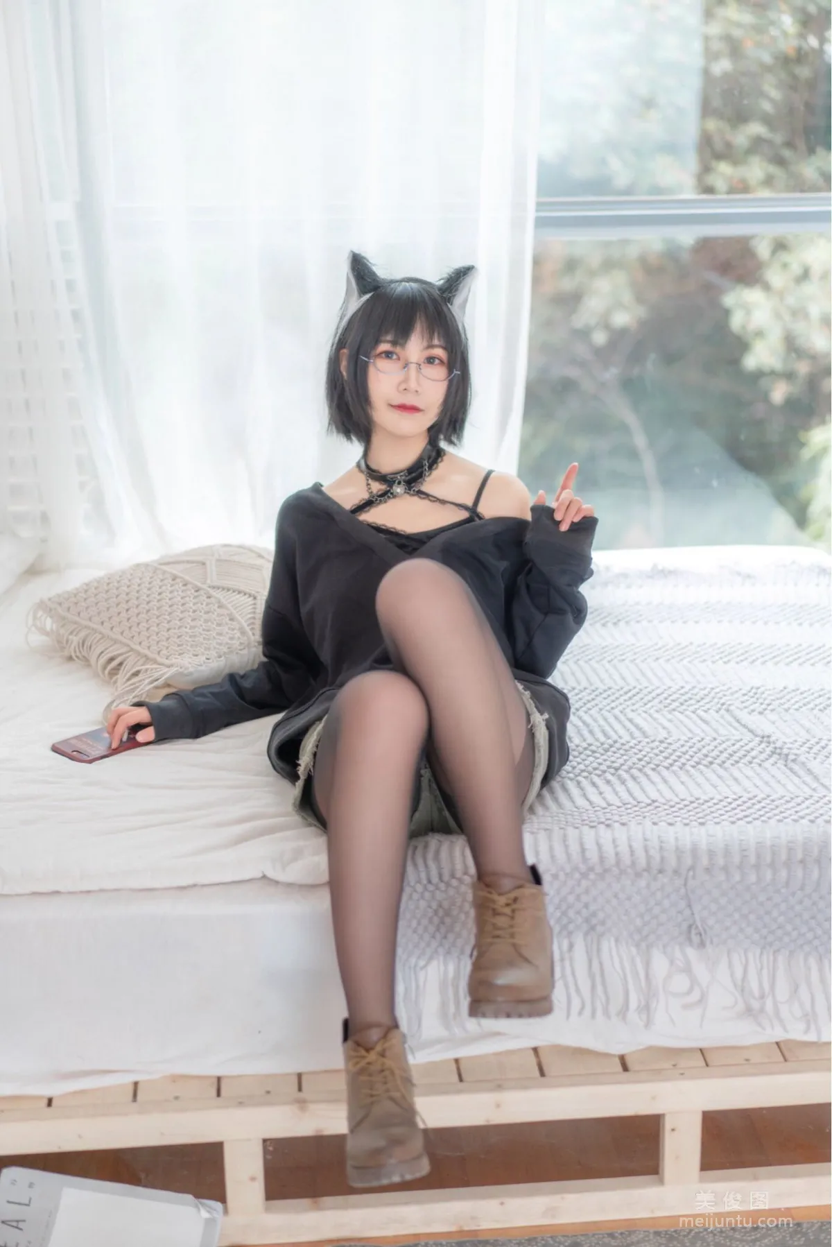 Coser逐月su 《日常猫娘》 写真集6