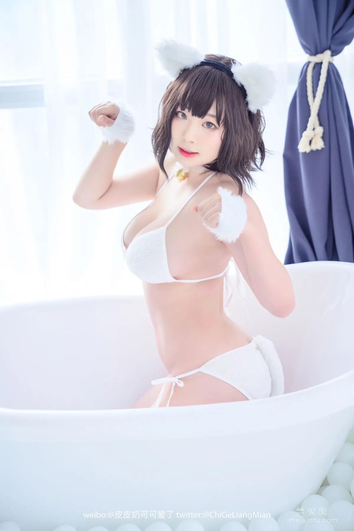 [美女Coser] 皮皮奶可可愛了啦 《白貓》 寫真集 14