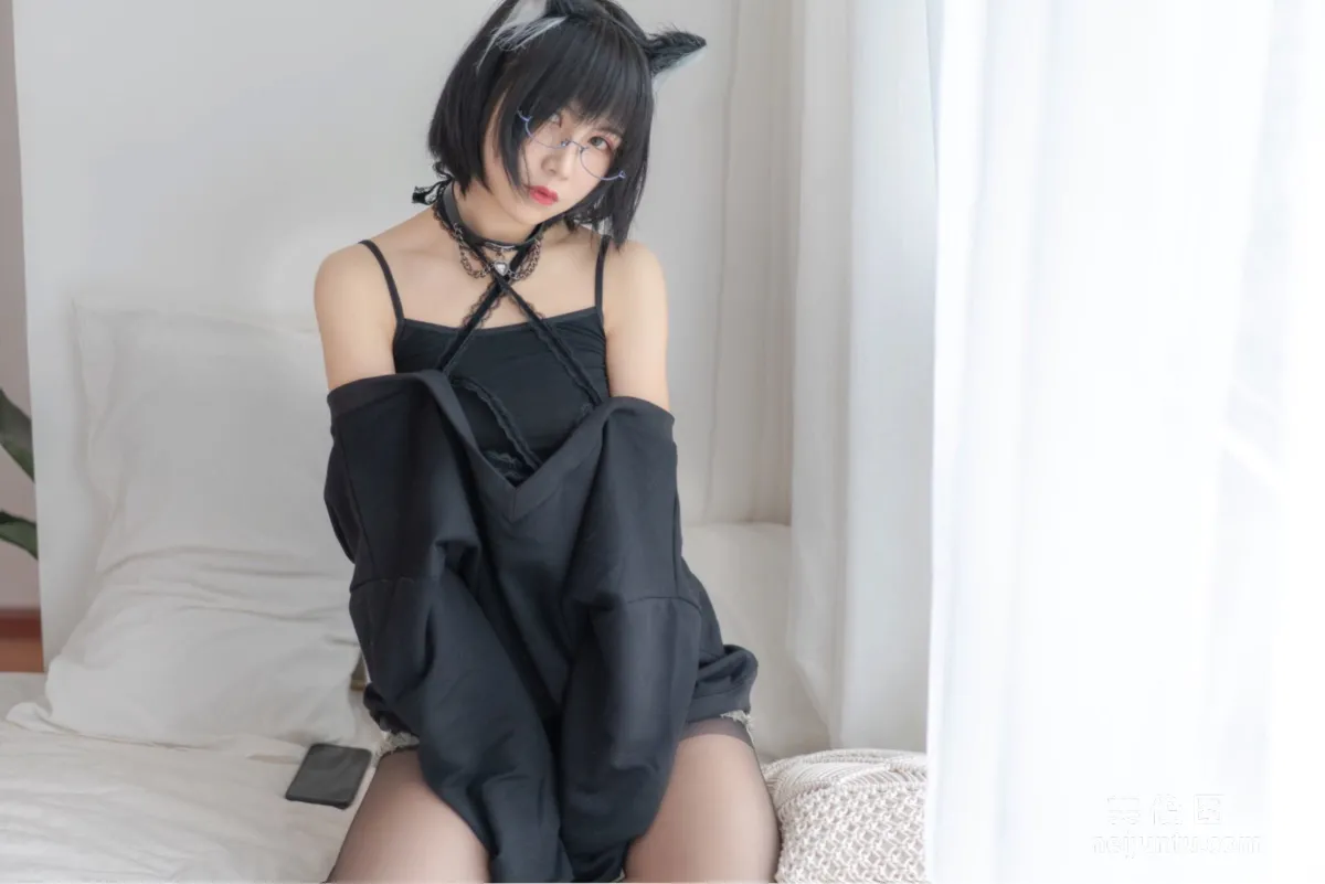 Coser逐月su 《日常猫娘》 写真集8