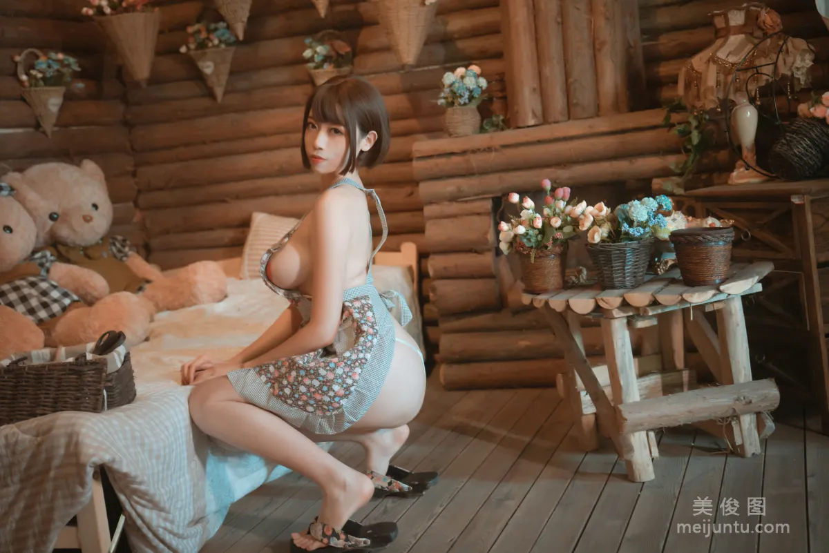 奈汐酱nice 《勤劳的老板娘》 写真集18