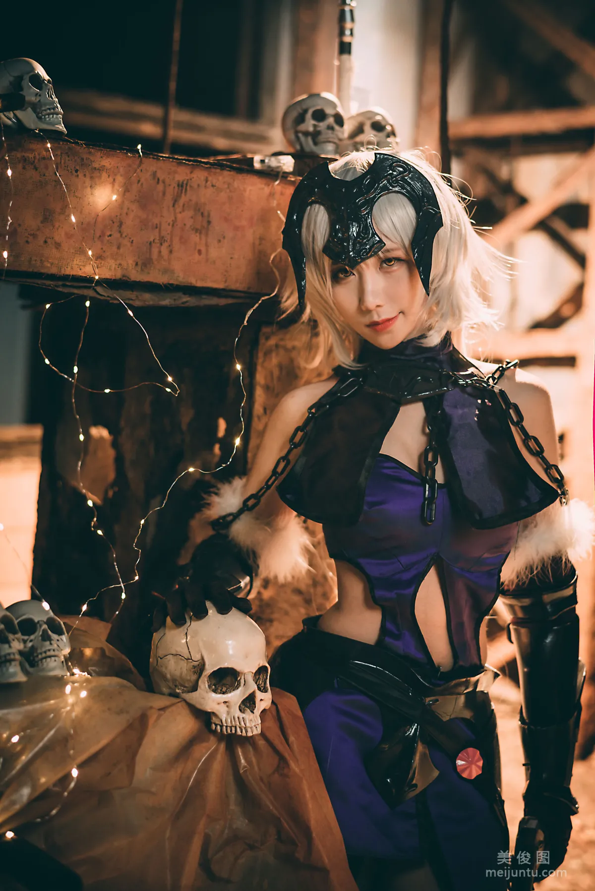[網紅Coser] 九曲Jean 《黑貞德》 寫真集 10