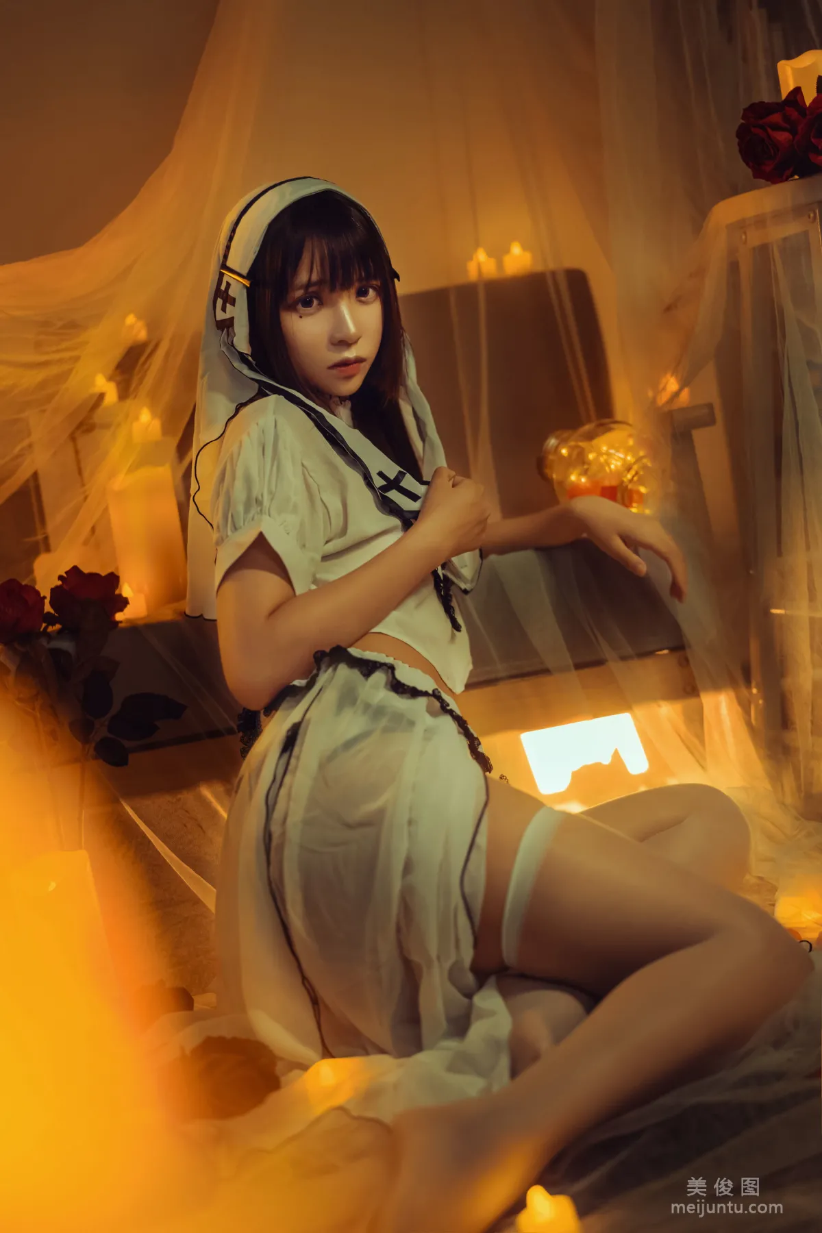 [網紅Coser] 瘋貓ss 《黃昏修女》 寫真集 11