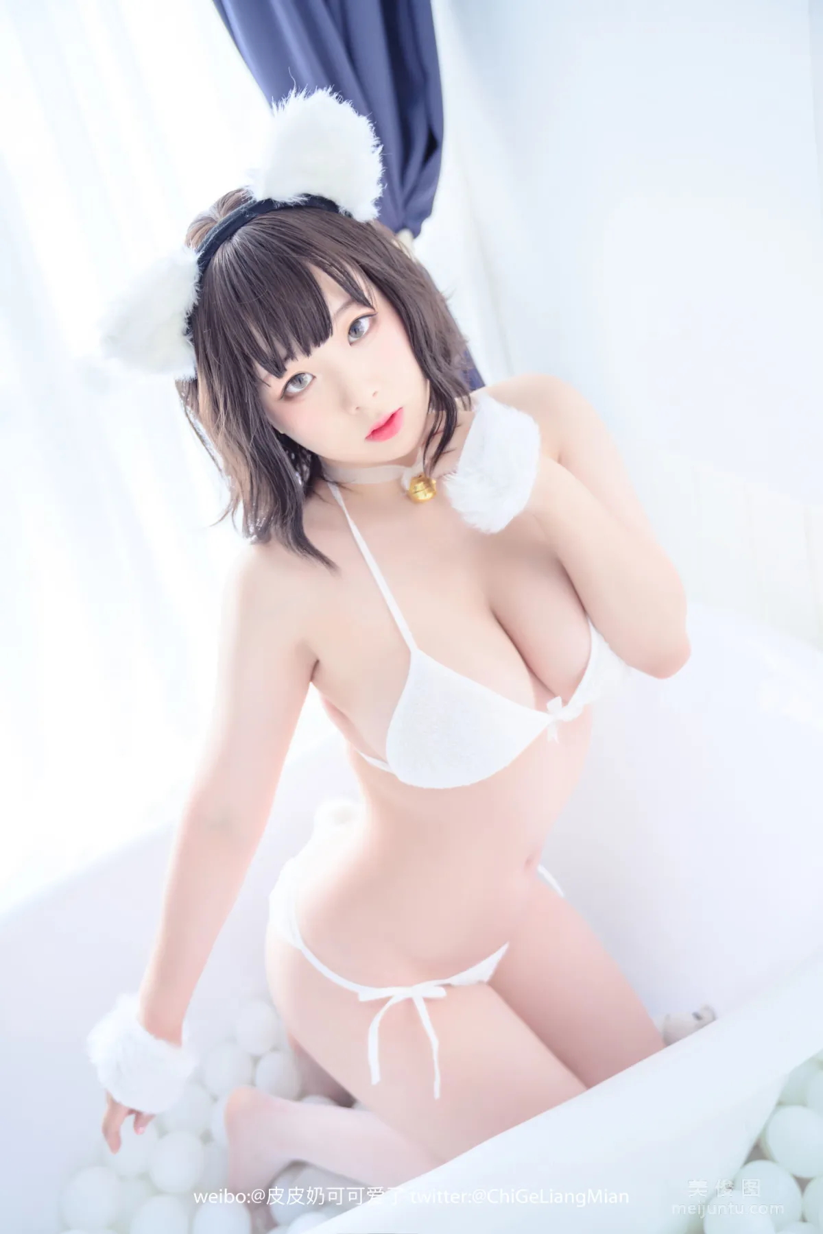 [美女Coser] 皮皮奶可可愛了啦 《白貓》 寫真集 15
