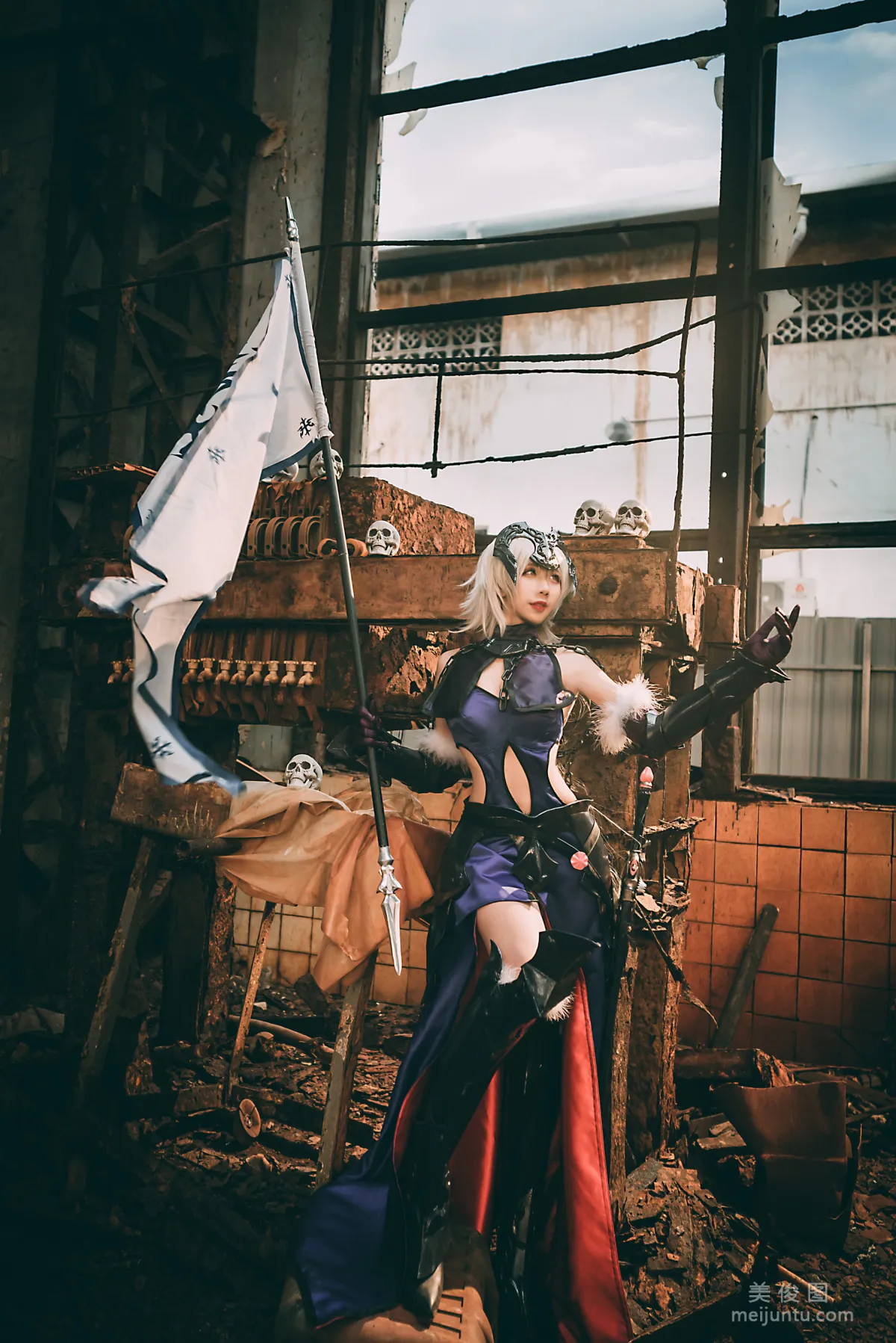[网红Coser] 九曲Jean 《黑贞德》 写真集2