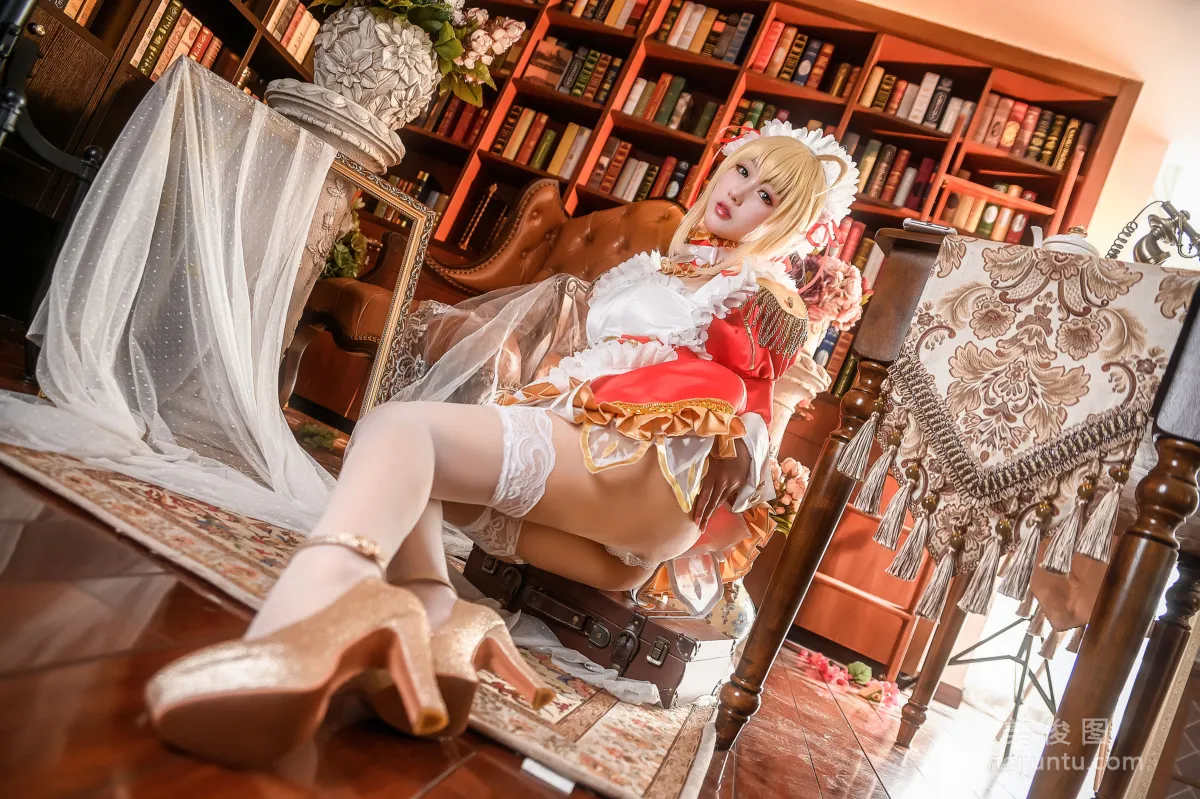 美女Coser羽生三未 《尼禄》 写真集22