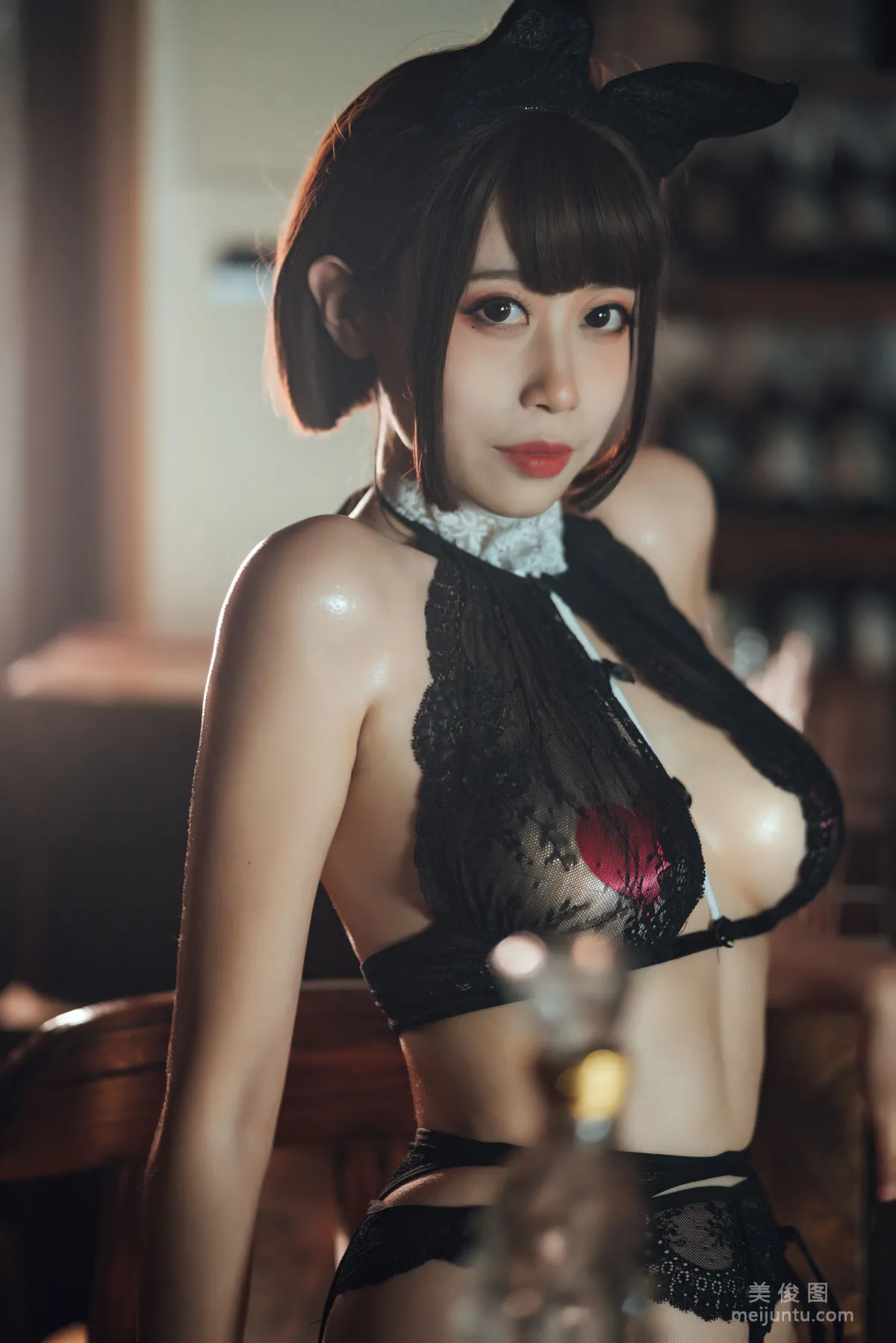 [美女Coser] 奈汐酱nice 《酒吧老板娘》 写真集18