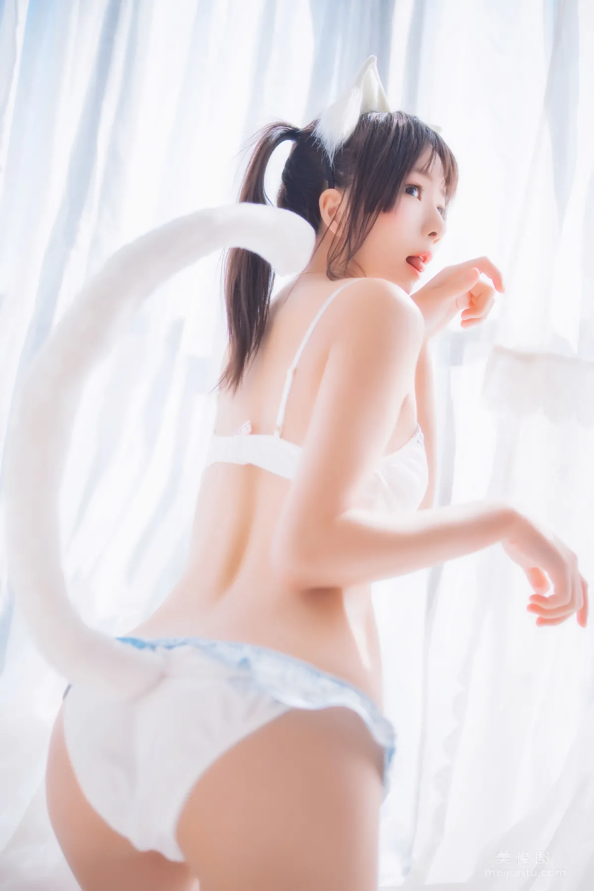 [美女Coser] 桜桃喵 《一隻愛戀》 寫真集 2