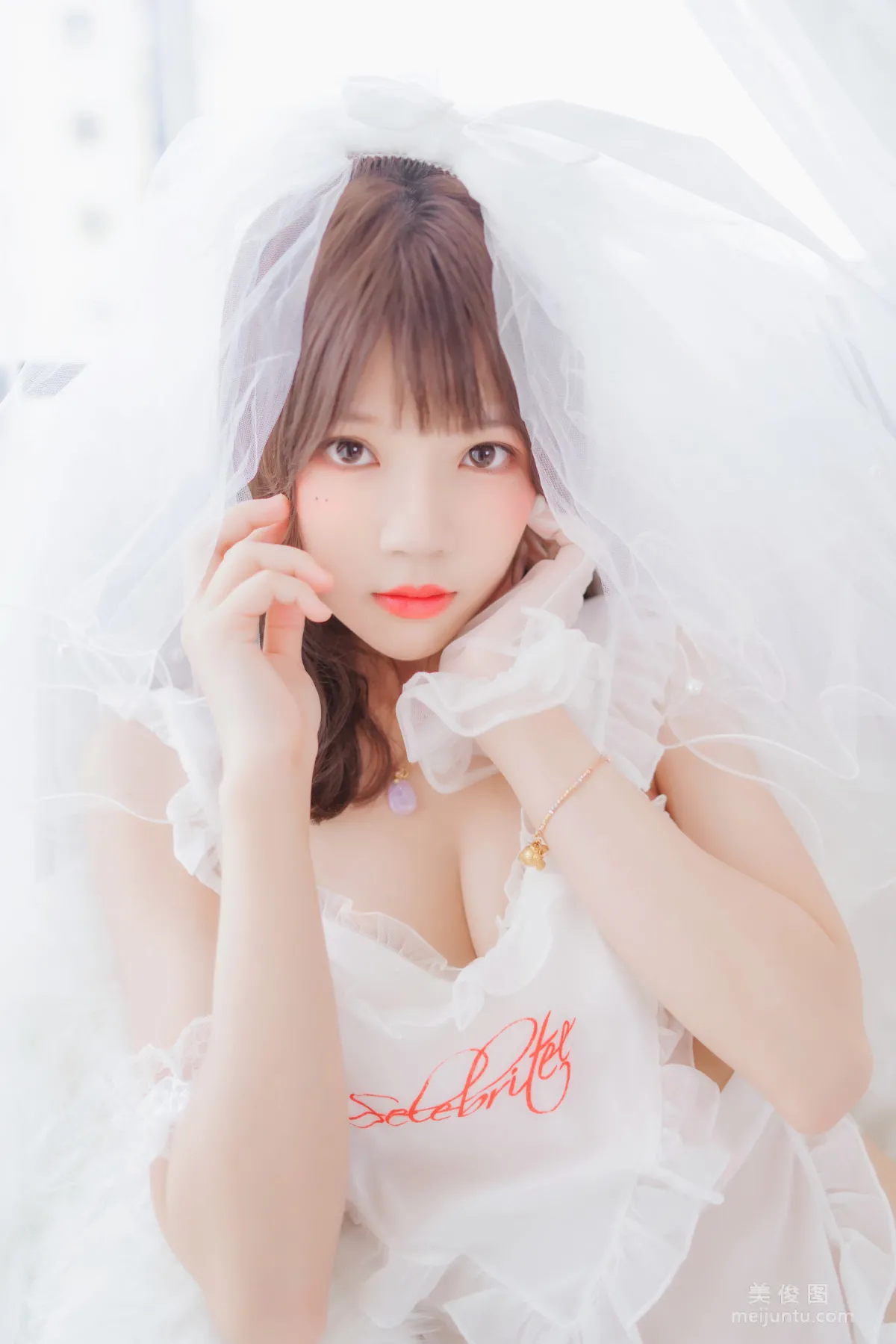 [美女Coser] 桜桃喵 《輕紗01》 寫真集 15