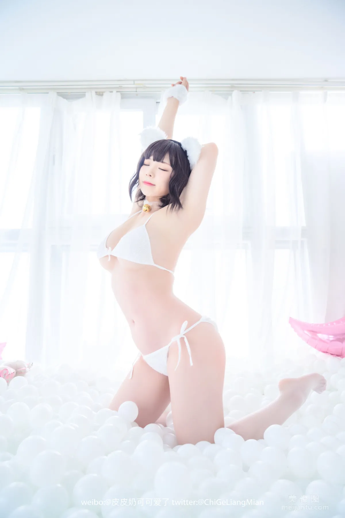 [美女Coser] 皮皮奶可可愛了啦 《白貓》 寫真集 45
