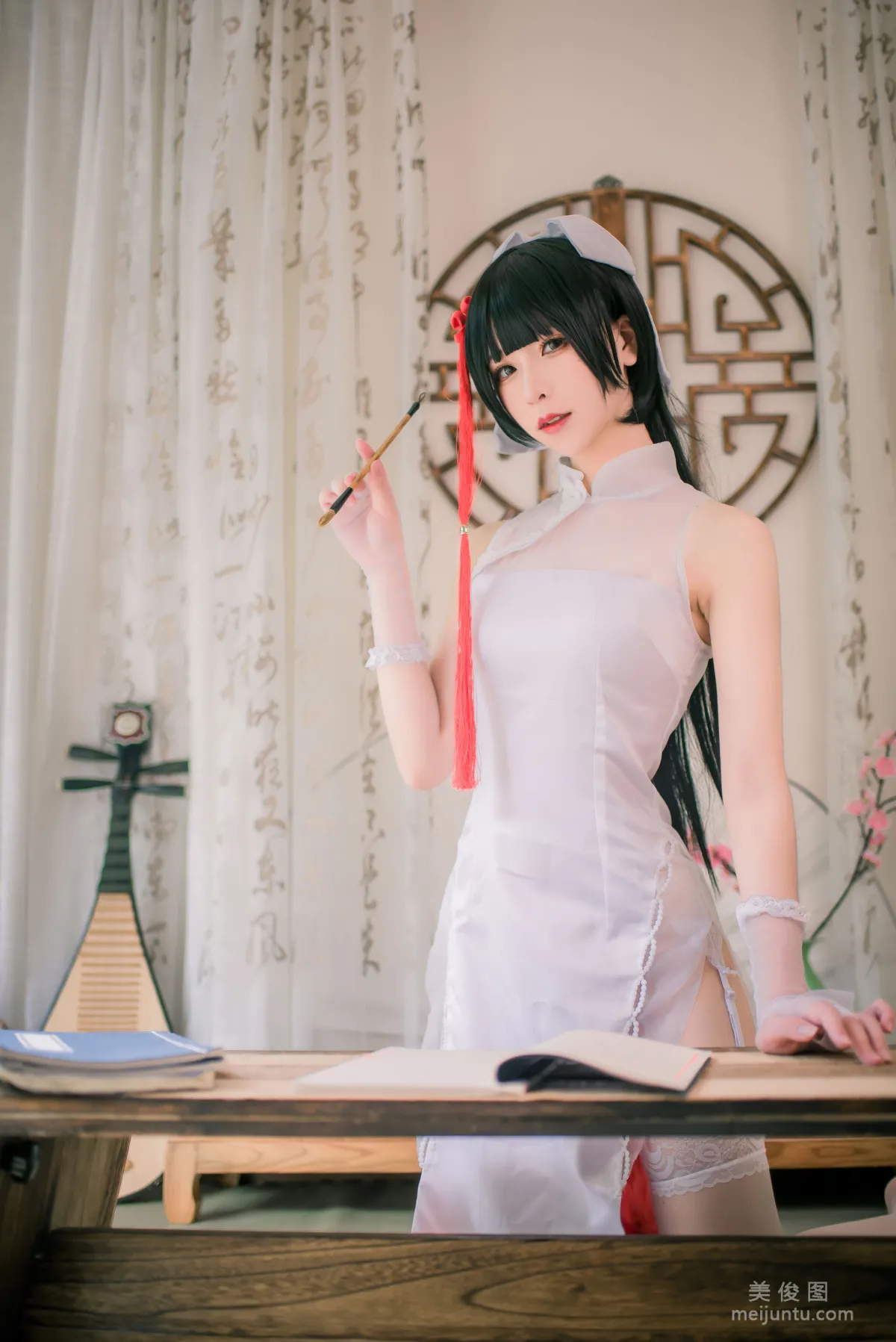 [網紅美女Coser] 拼音拼嘤嘤 《高雄旗袍》 寫真集 10