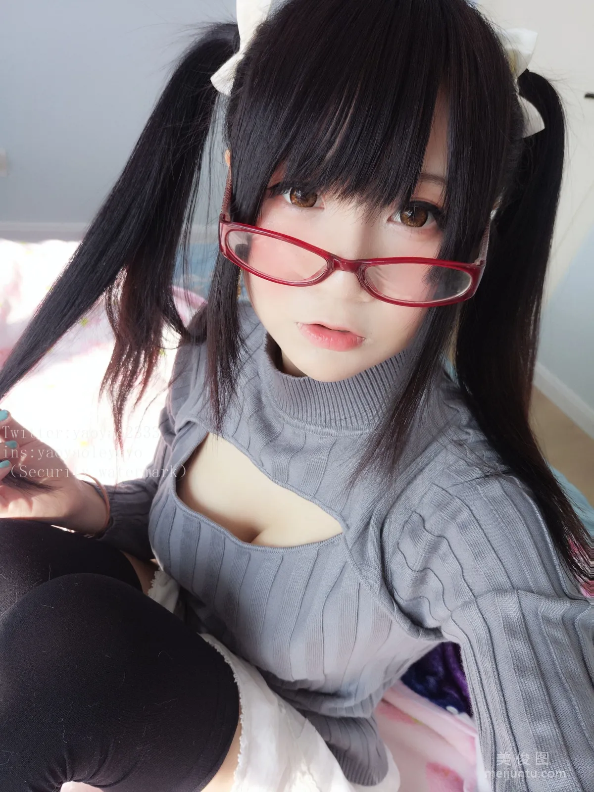 Coser搖搖樂yoyo 《黑絲美少女》 寫真集 27